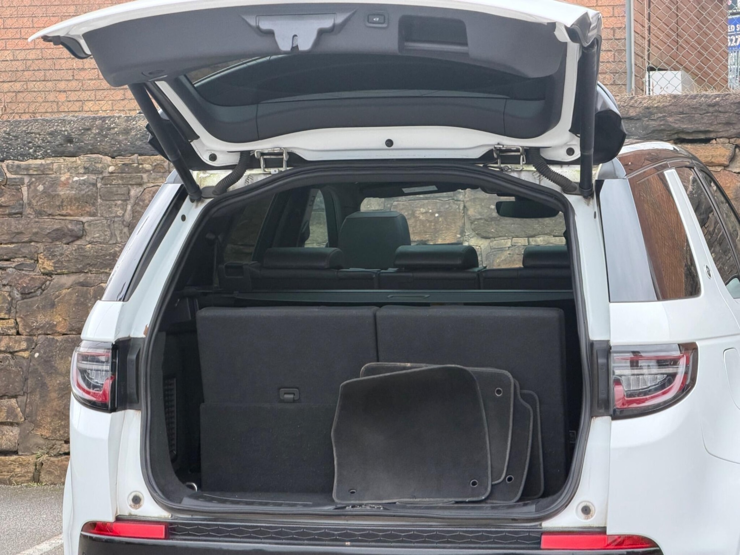 Used Land Rover Discovery Sport 2019 for sale - 77574115: Photo 22