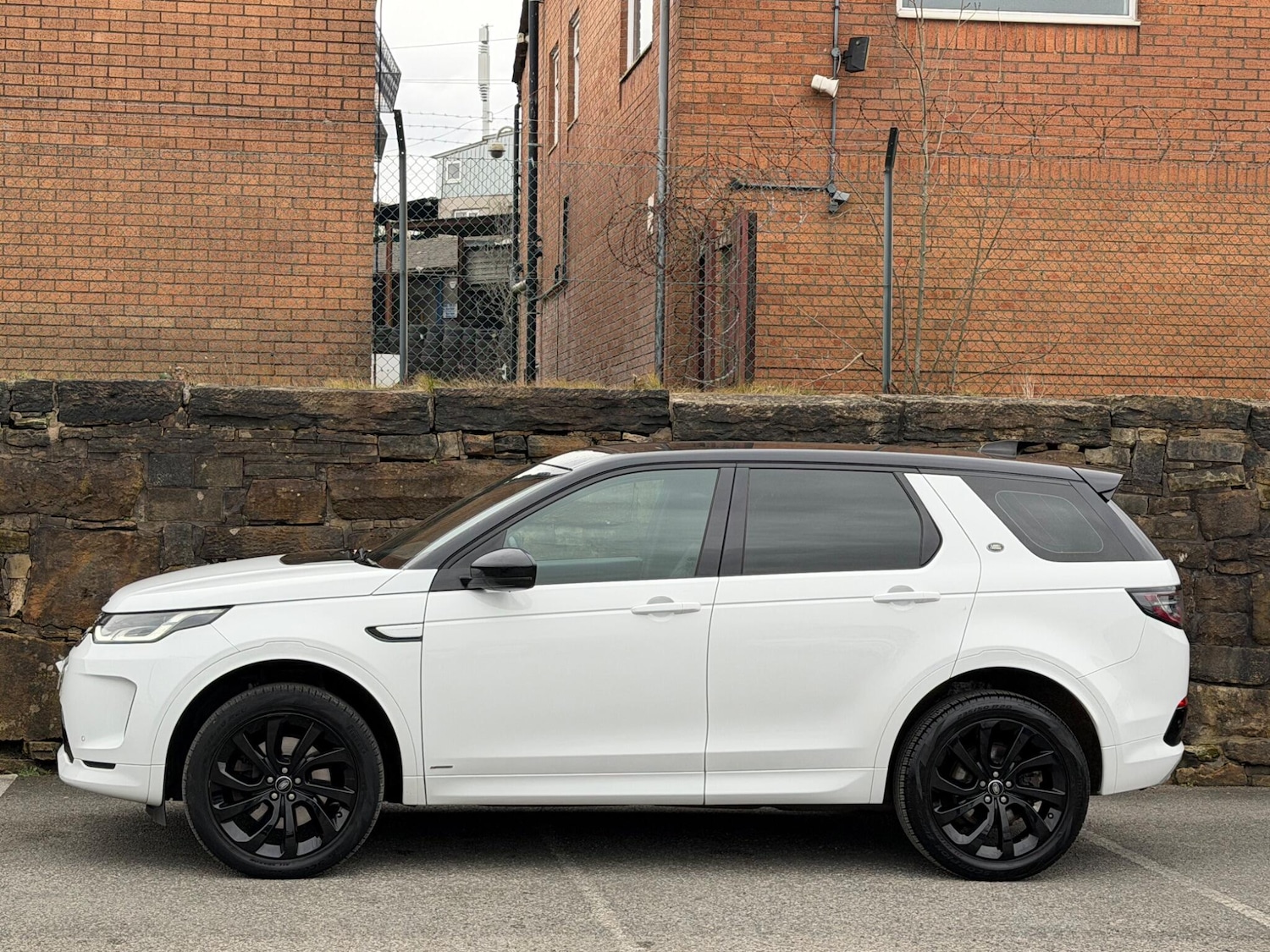 Used Land Rover Discovery Sport 2019 for sale - 77574115: Photo 4