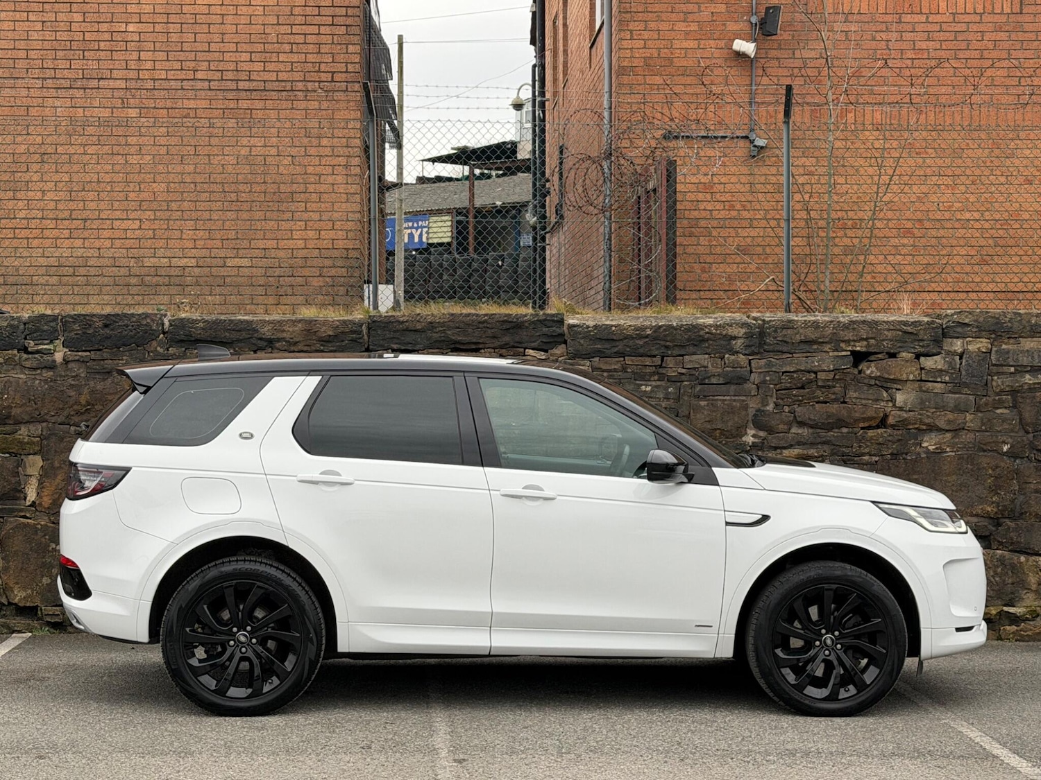 Used Land Rover Discovery Sport 2019 for sale - 77574115: Photo 8