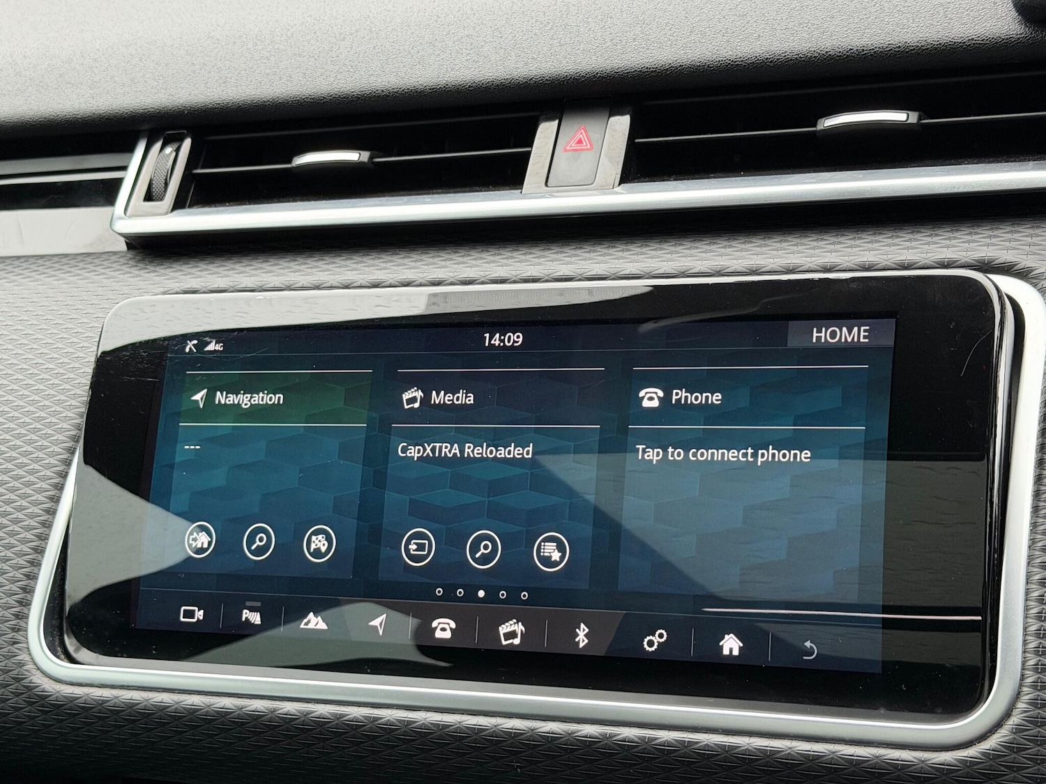 Used Land Rover Range Rover Velar 2019 for sale - 76781238: Photo 32