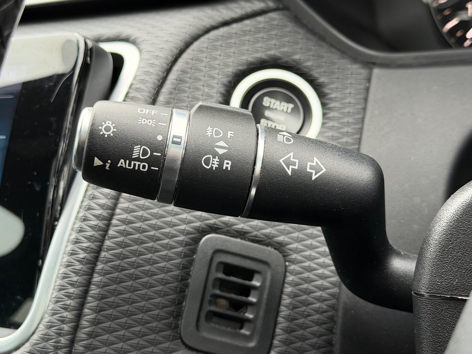 Used Land Rover Range Rover Velar 2019 for sale - 76781238: Photo 56