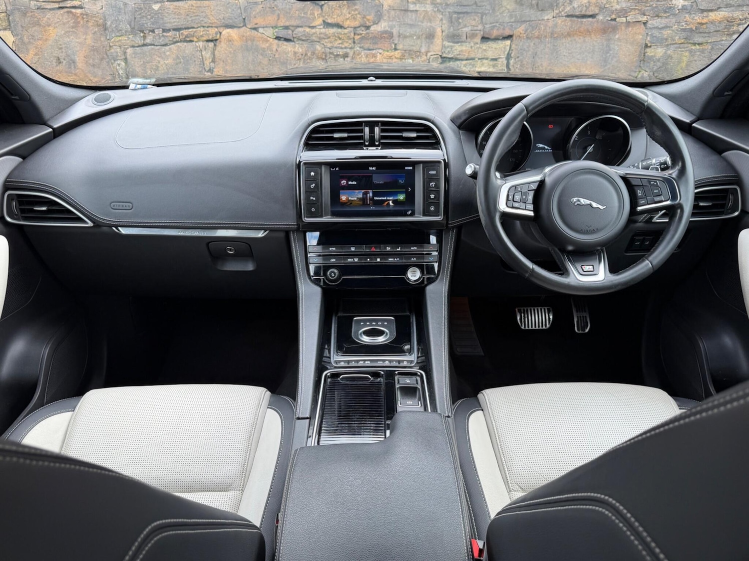 Used Jaguar F-Pace 2018 for sale - 77625854: Photo 10