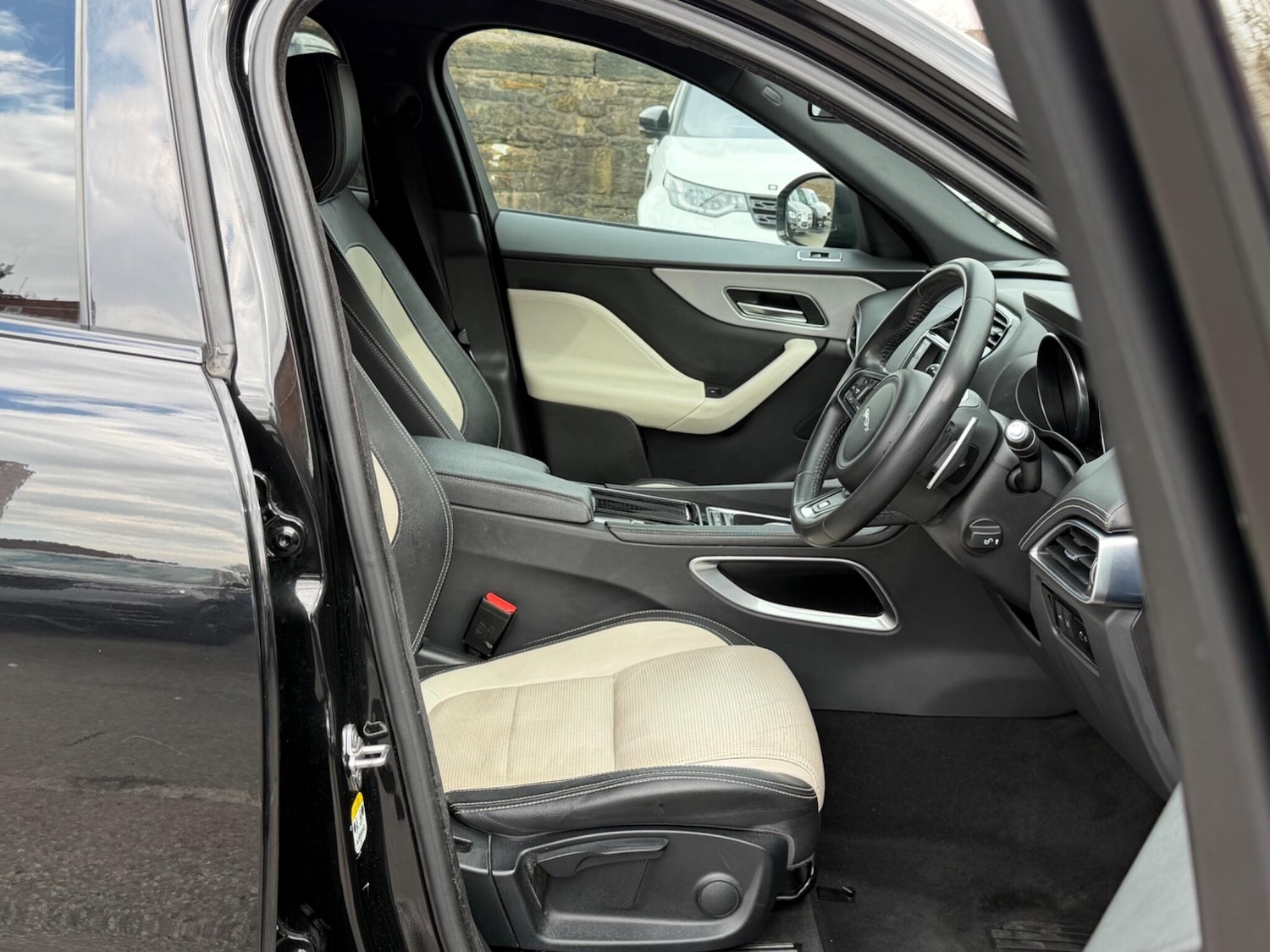 Used Jaguar F-Pace 2018 for sale - 77625854: Photo 14