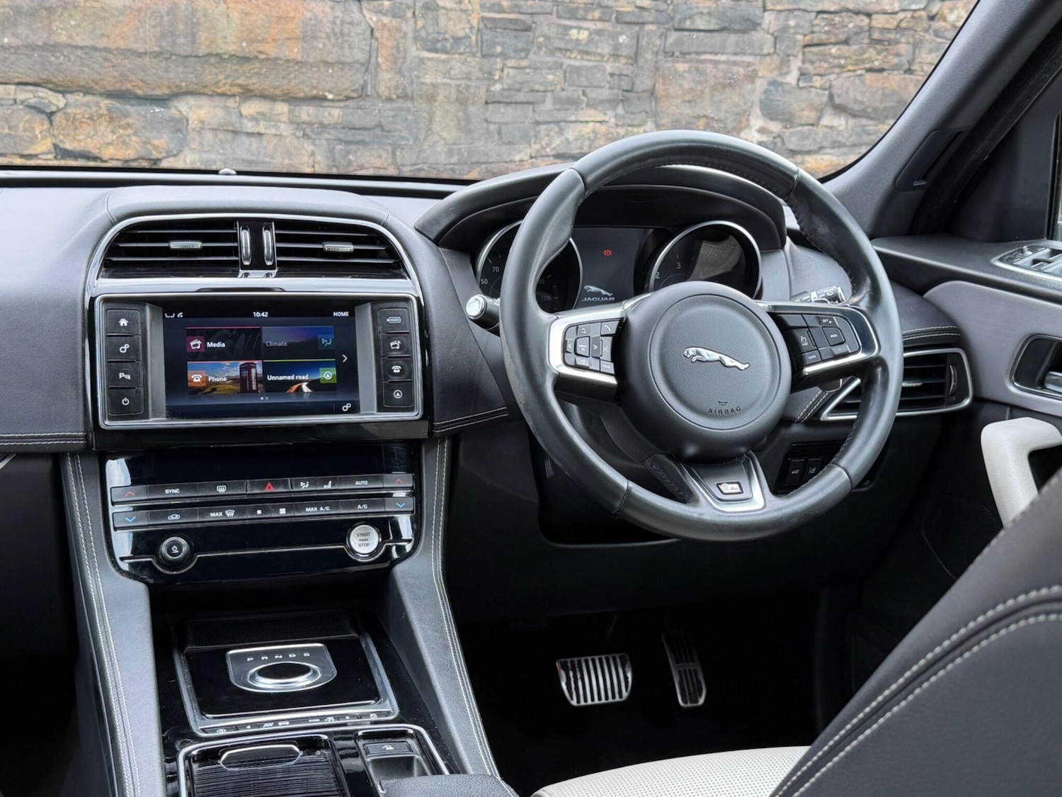 Used Jaguar F-Pace 2018 for sale - 77625854: Photo 23