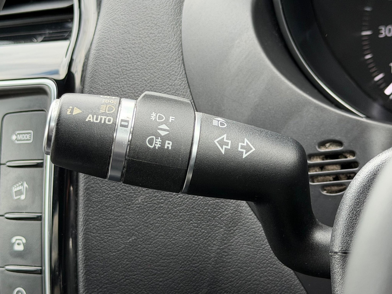 Used Jaguar F-Pace 2018 for sale - 77625854: Photo 50