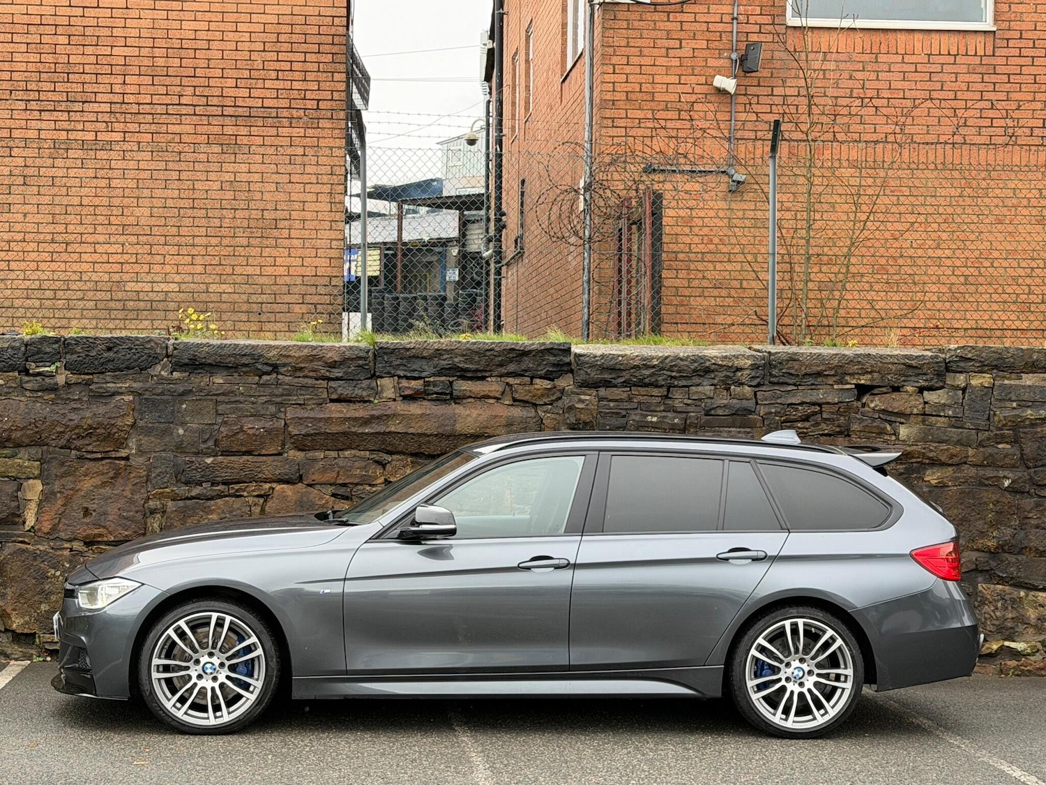 Used BMW 3 Series 2014 for sale - 76432456: Photo 4