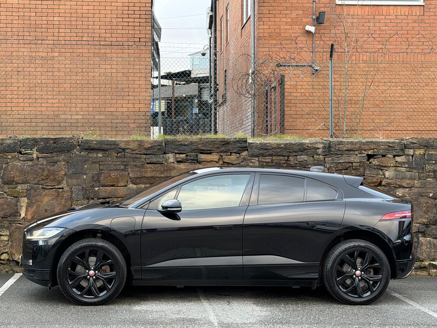 Used Jaguar I-Pace 2021 for sale - 76765651: Photo 4