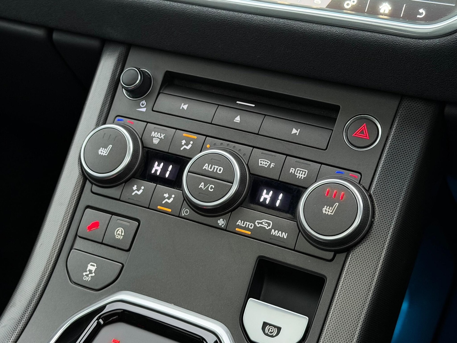 Used Land Rover Range Rover Evoque 2018 for sale - 76633848: Photo 40