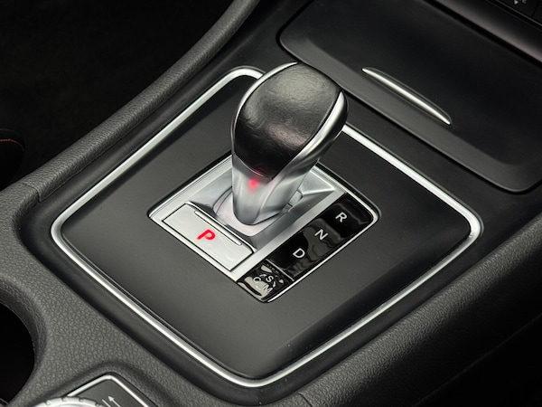 Used Mercedes-Benz CLA 2015 for sale - 76283988: Photo 40