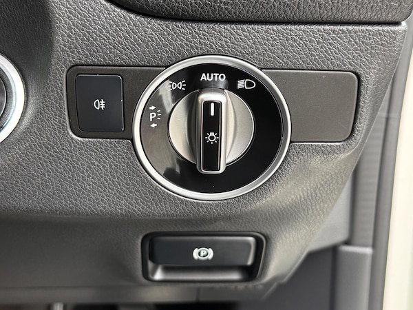 Used Mercedes-Benz CLA 2015 for sale - 76283988: Photo 44