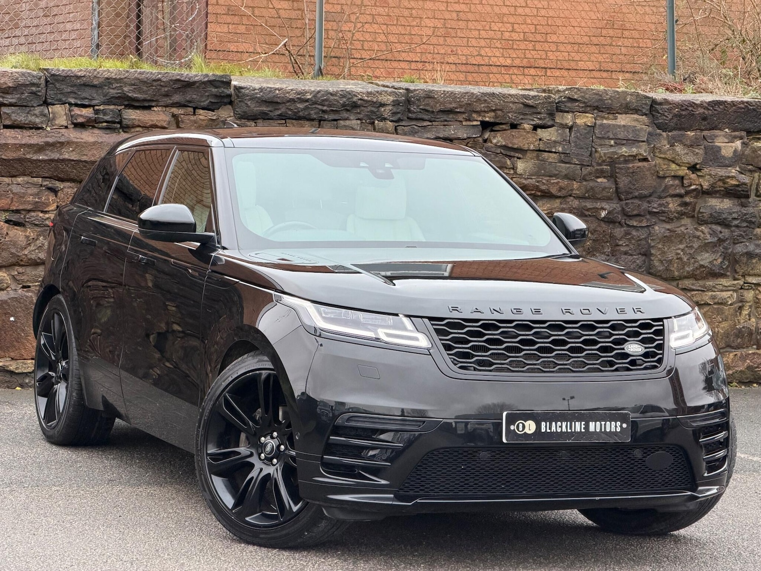 Used Land Rover Range Rover Velar 2019 for sale - 76584910: Photo 1