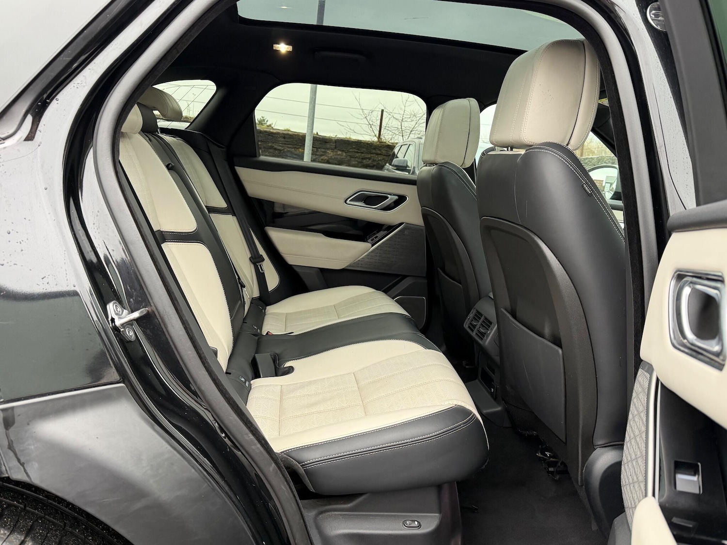 Used Land Rover Range Rover Velar 2019 for sale - 76584910: Photo 21