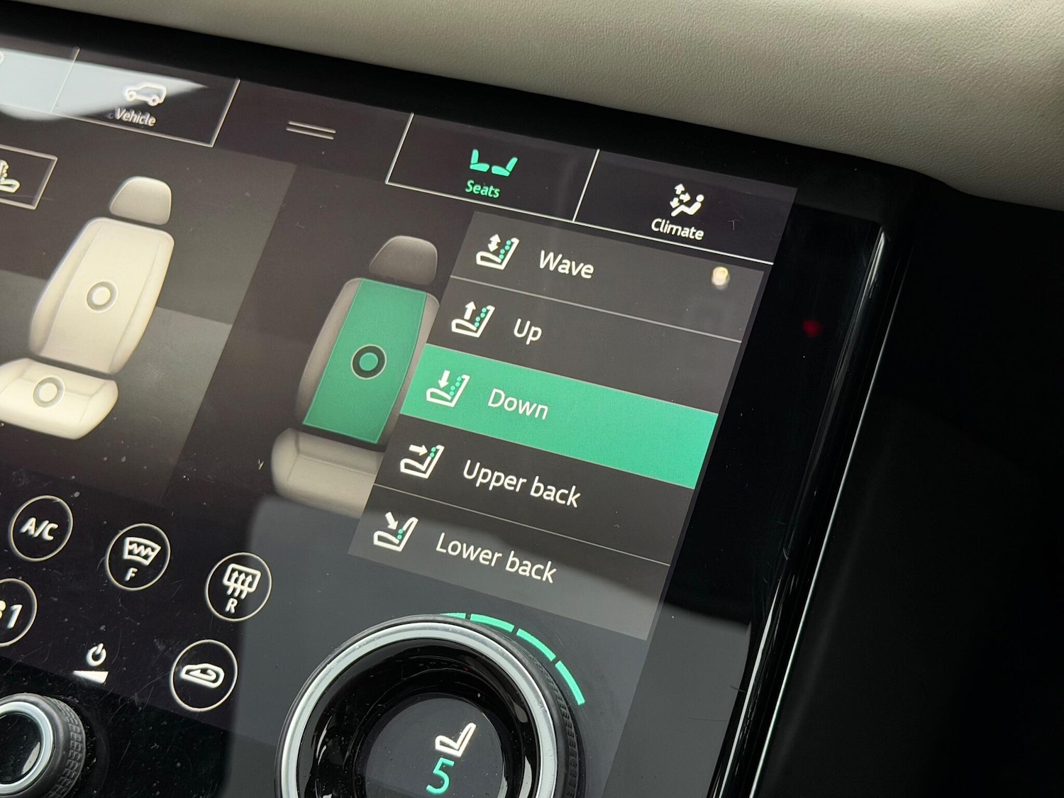 Used Land Rover Range Rover Velar 2019 for sale - 76584910: Photo 41