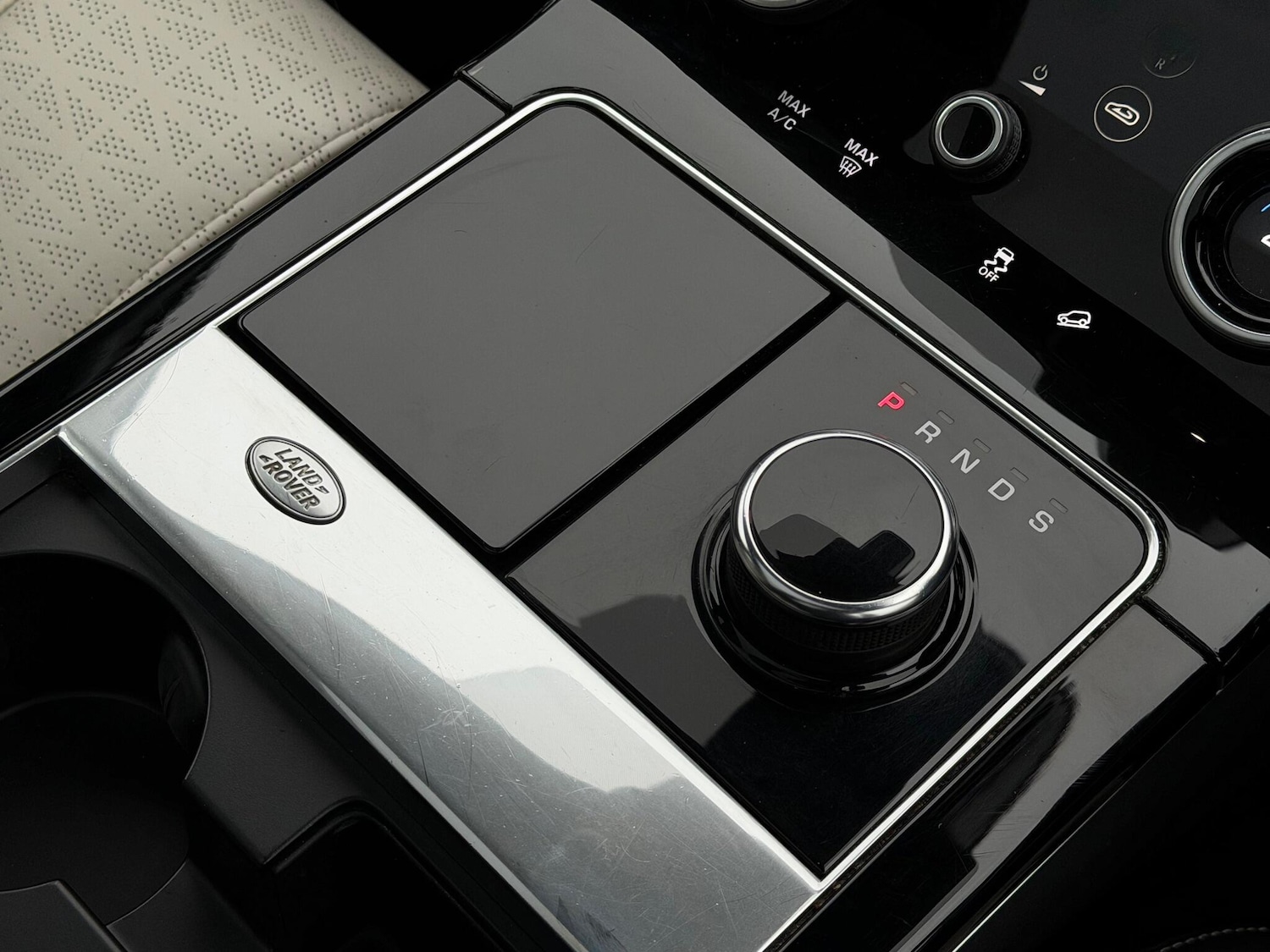 Used Land Rover Range Rover Velar 2019 for sale - 76584910: Photo 43