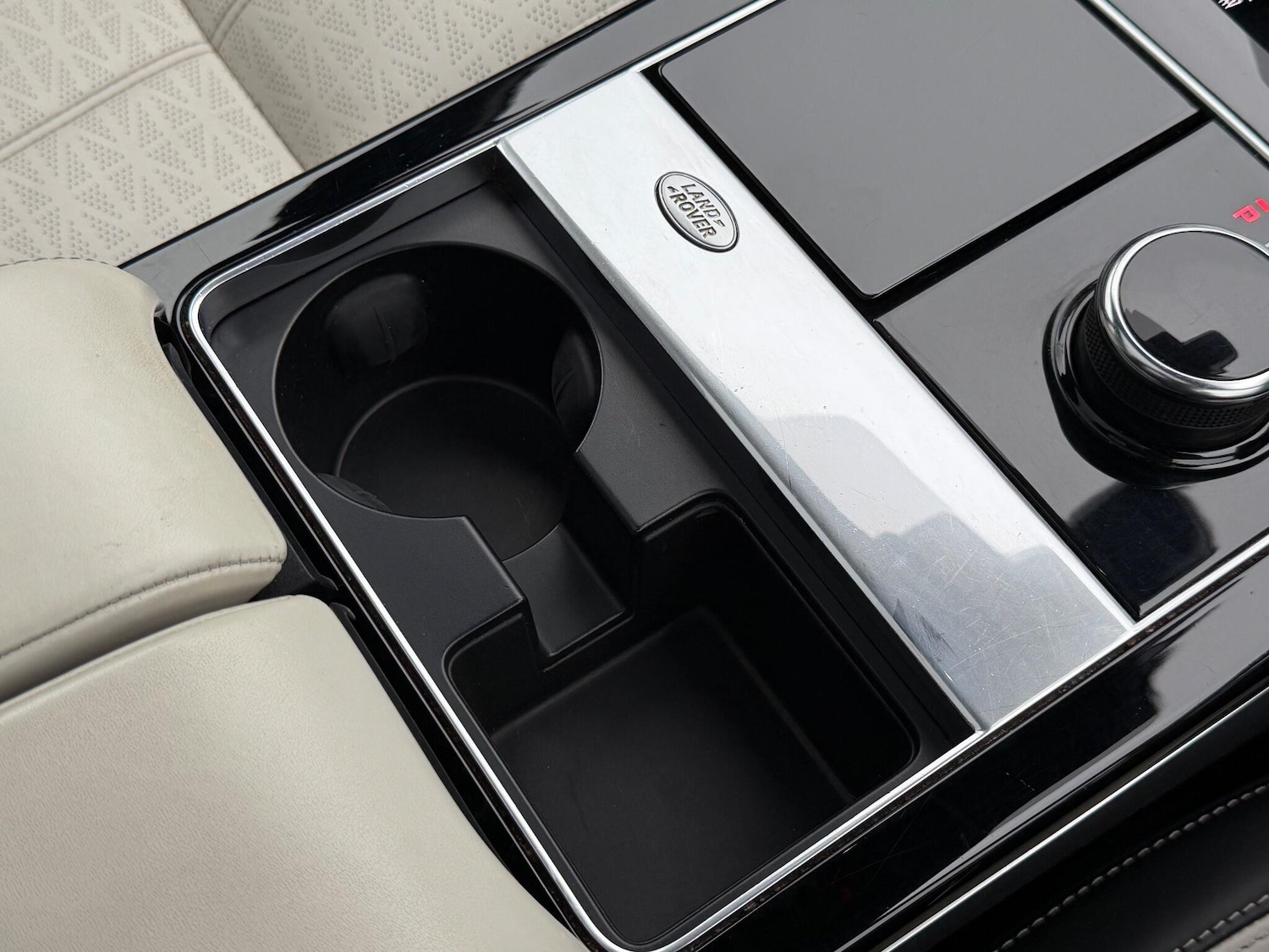 Used Land Rover Range Rover Velar 2019 for sale - 76584910: Photo 44