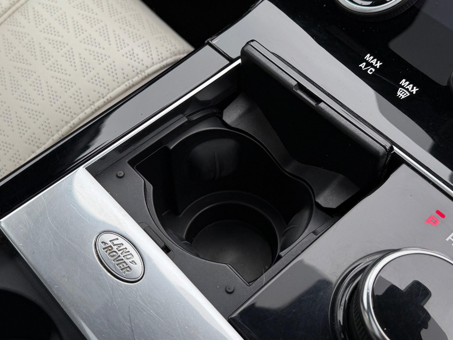 Used Land Rover Range Rover Velar 2019 for sale - 76584910: Photo 45