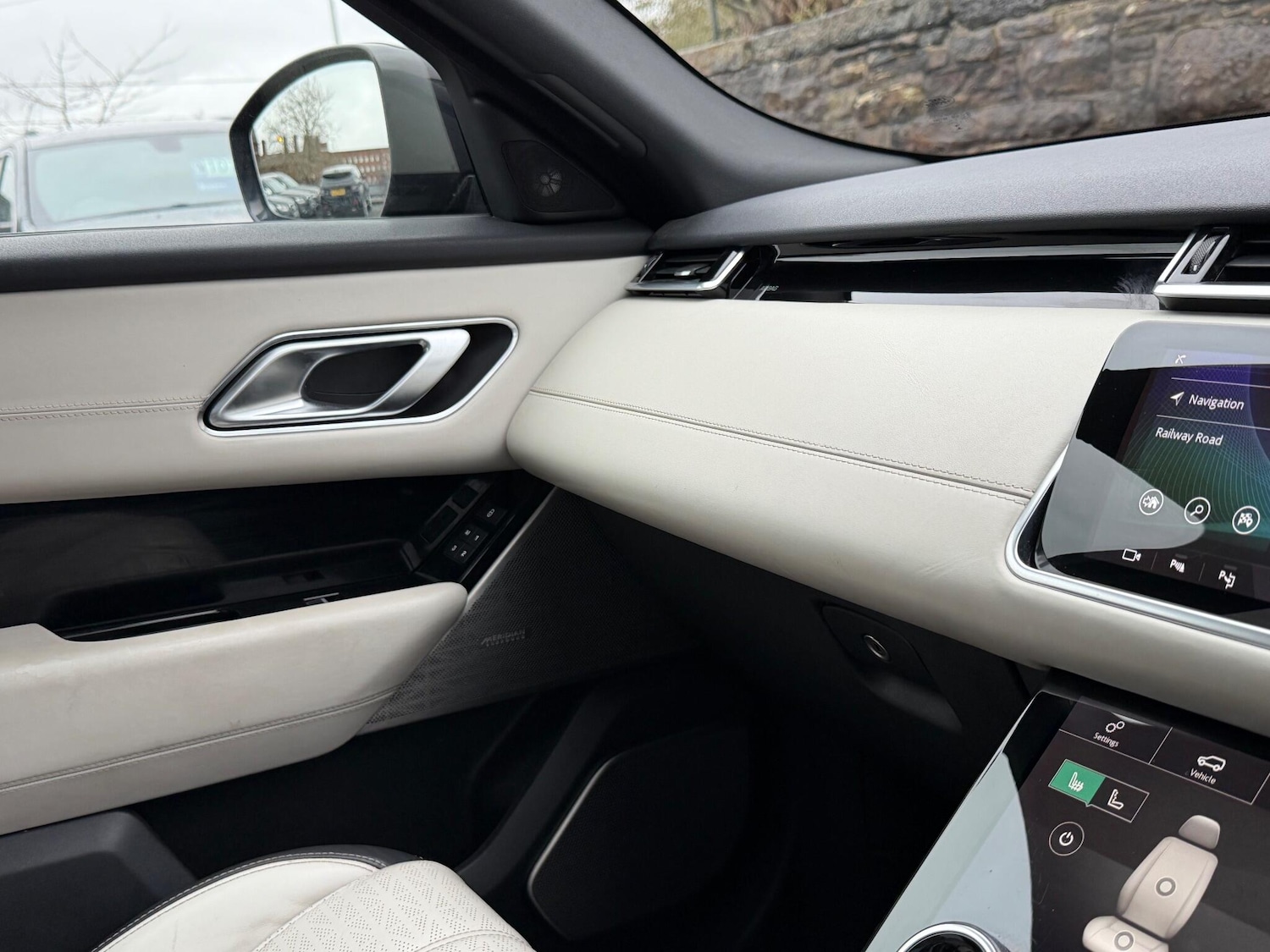 Used Land Rover Range Rover Velar 2019 for sale - 76584910: Photo 54
