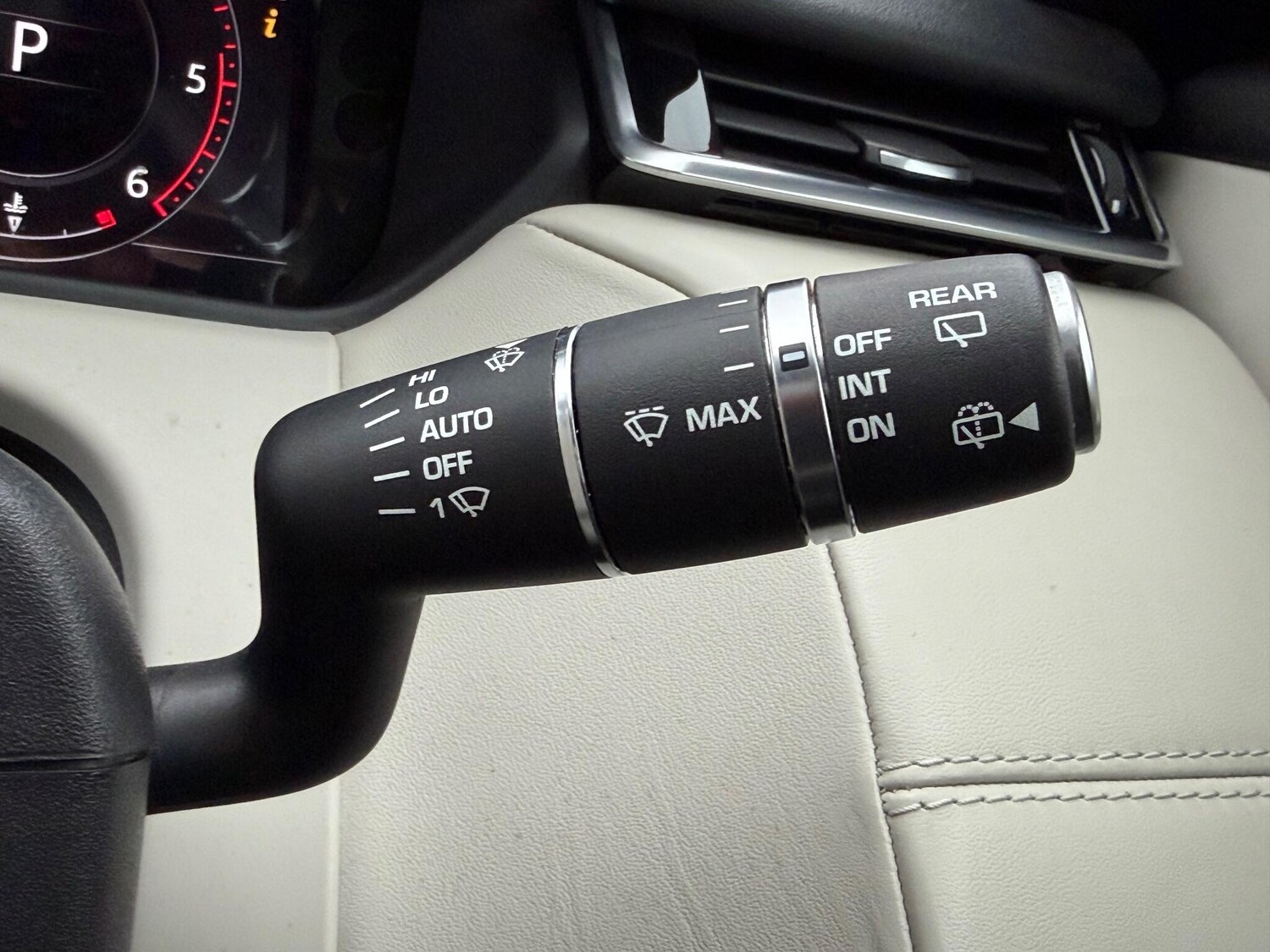 Used Land Rover Range Rover Velar 2019 for sale - 76584910: Photo 55