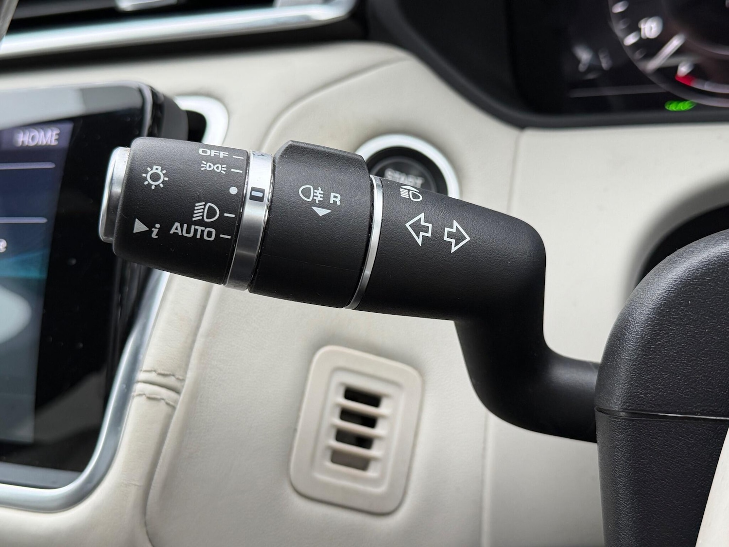 Used Land Rover Range Rover Velar 2019 for sale - 76584910: Photo 56