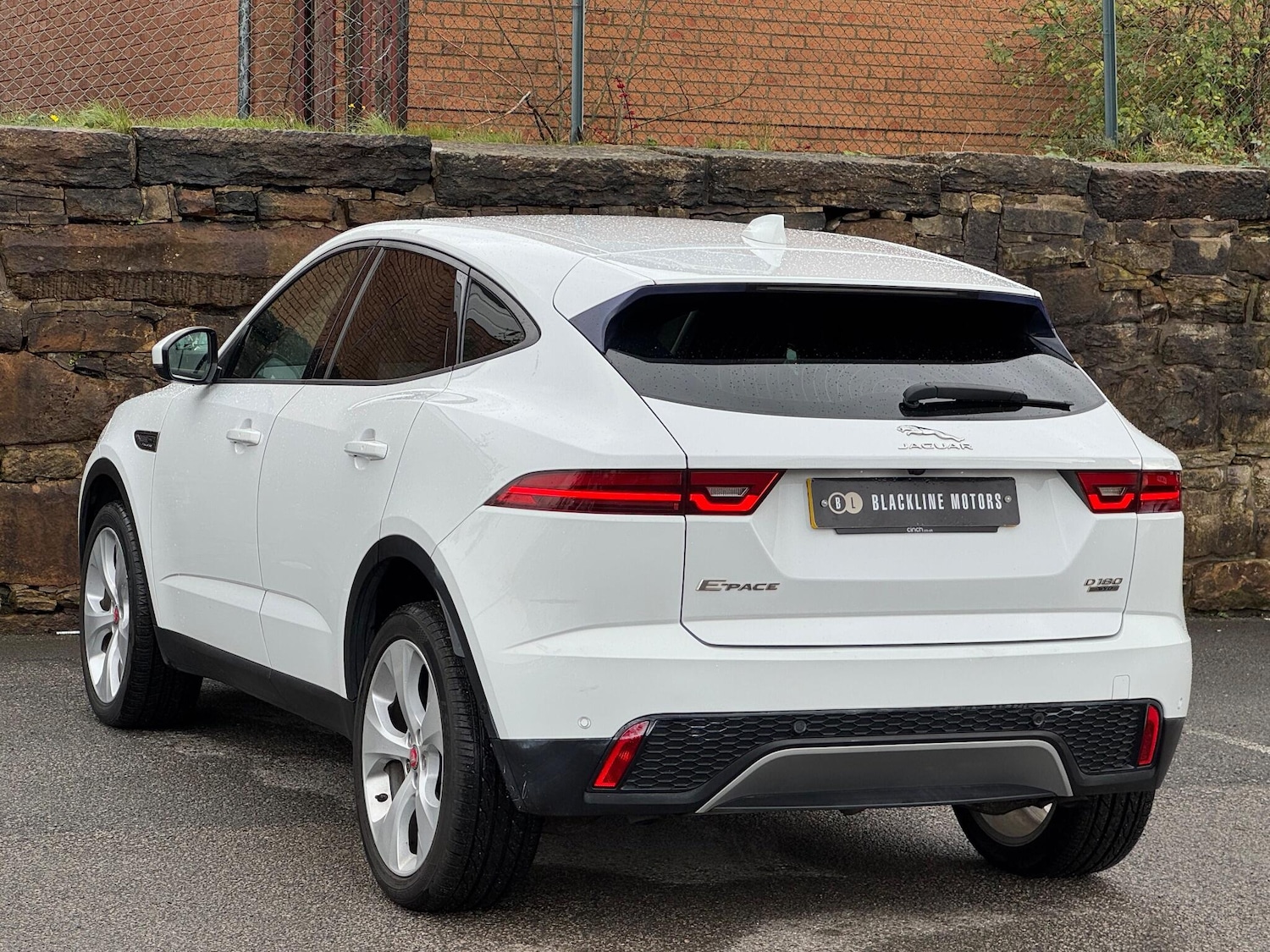 Used Jaguar E-Pace 2018 for sale - 76307479: Photo 5