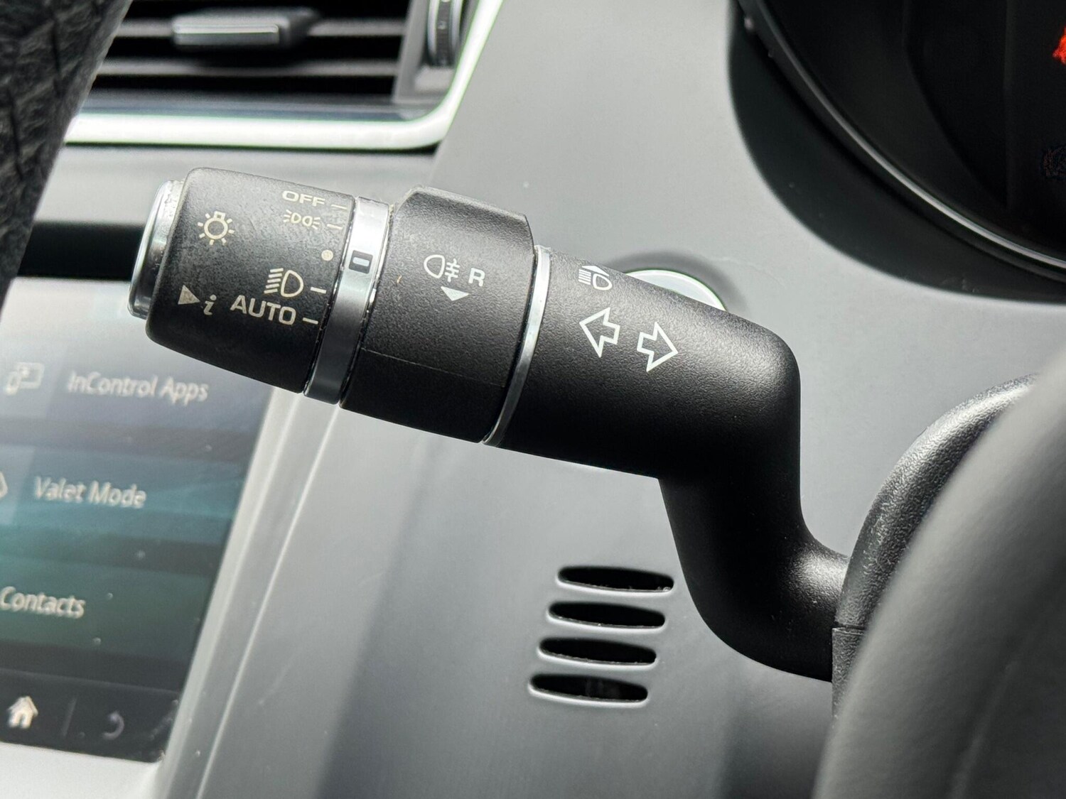 Used Jaguar E-Pace 2018 for sale - 76307479: Photo 50