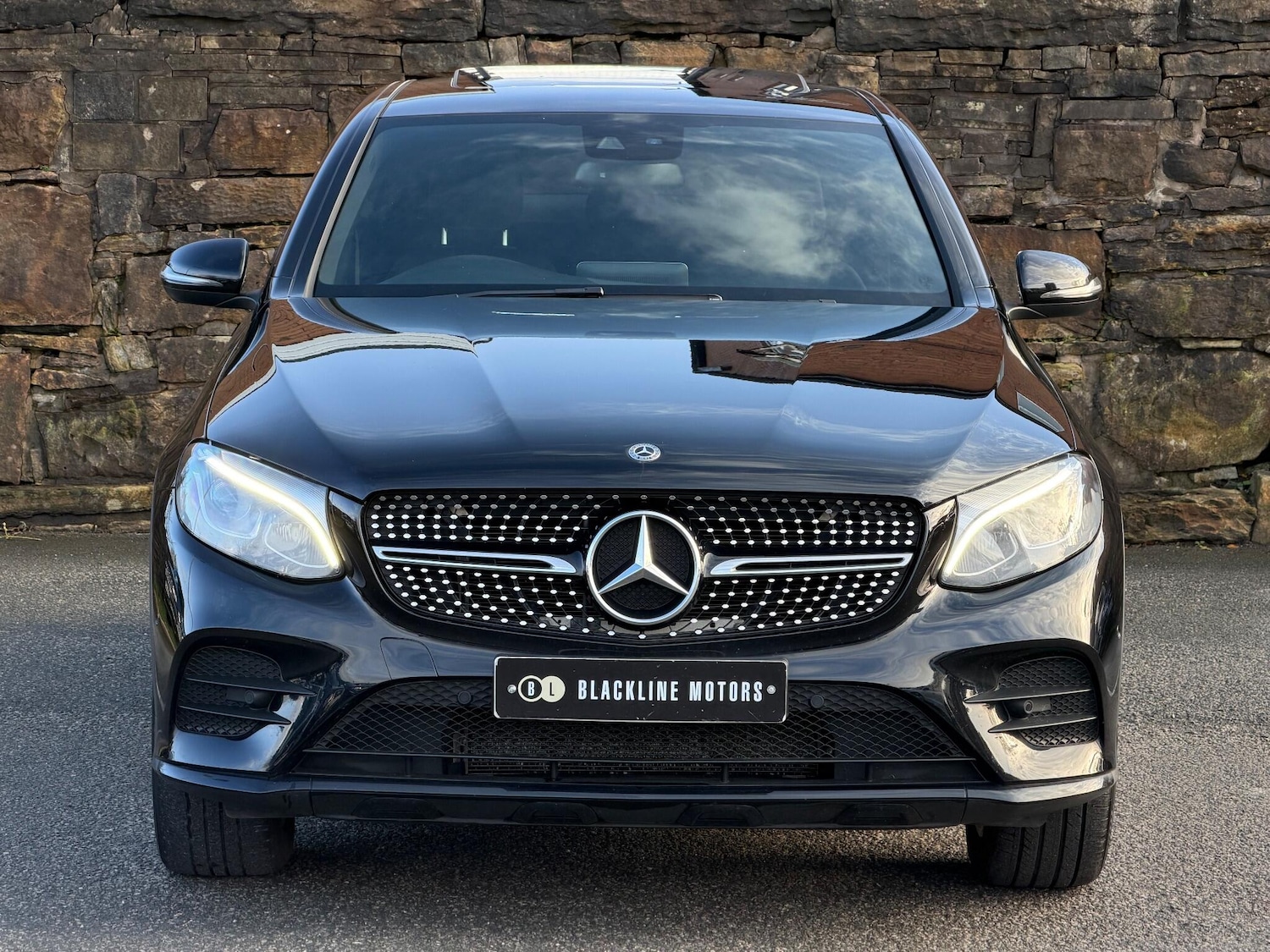 Used Mercedes-Benz GLC 2018 for sale - 76886826: Photo 2