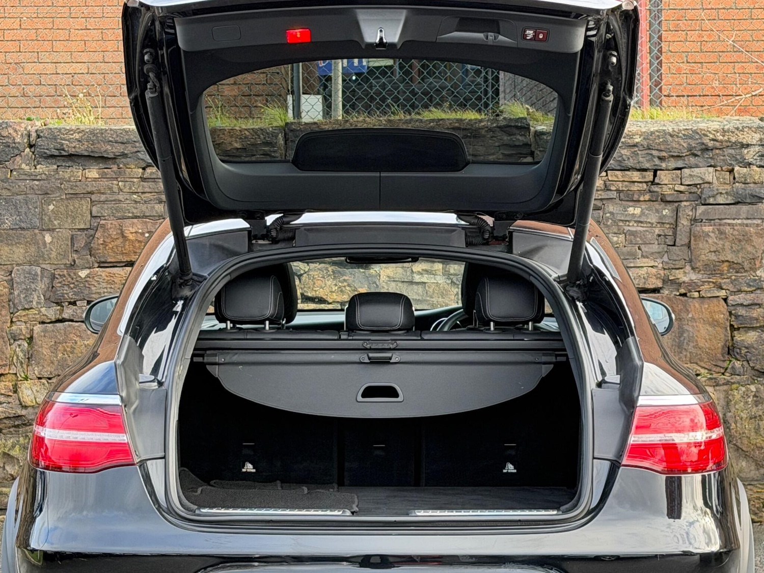 Used Mercedes-Benz GLC 2018 for sale - 76886826: Photo 23