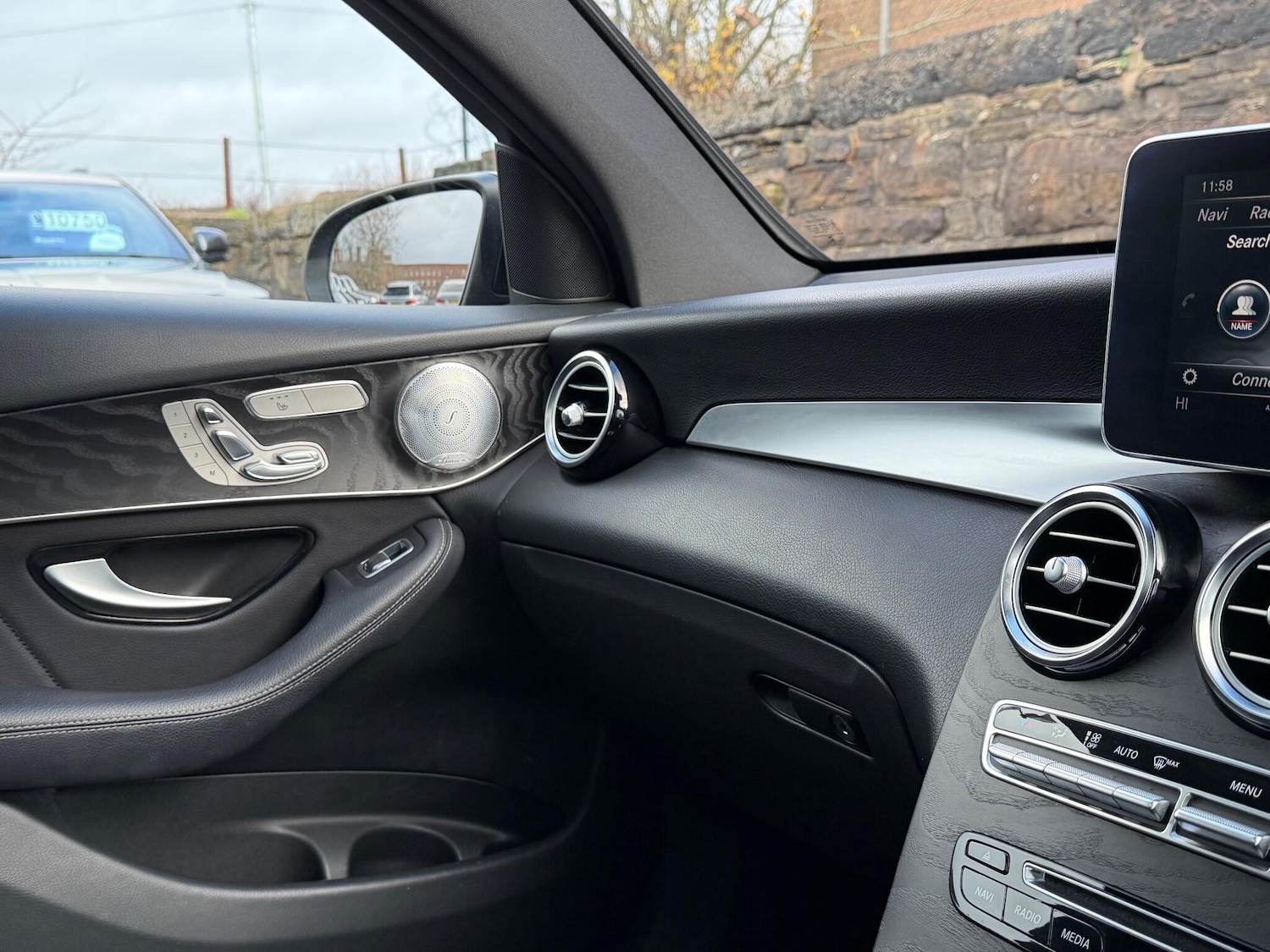 Used Mercedes-Benz GLC 2018 for sale - 76886826: Photo 51