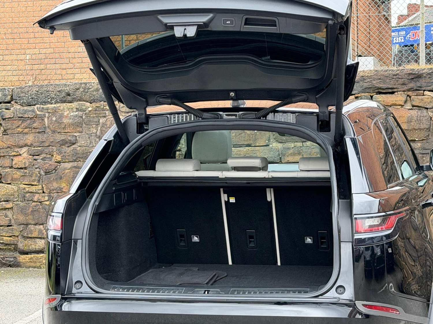 Used Land Rover Range Rover Velar 2019 for sale - 77456209: Photo 22