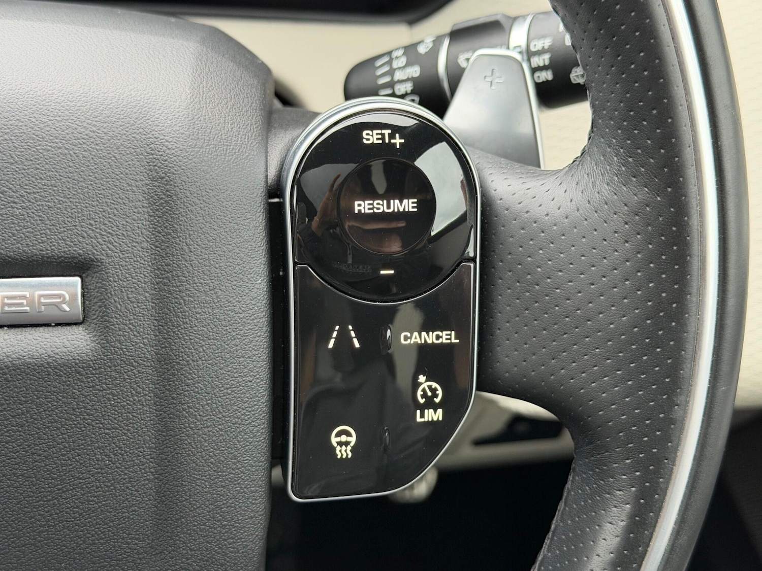 Used Land Rover Range Rover Velar 2019 for sale - 77456209: Photo 29