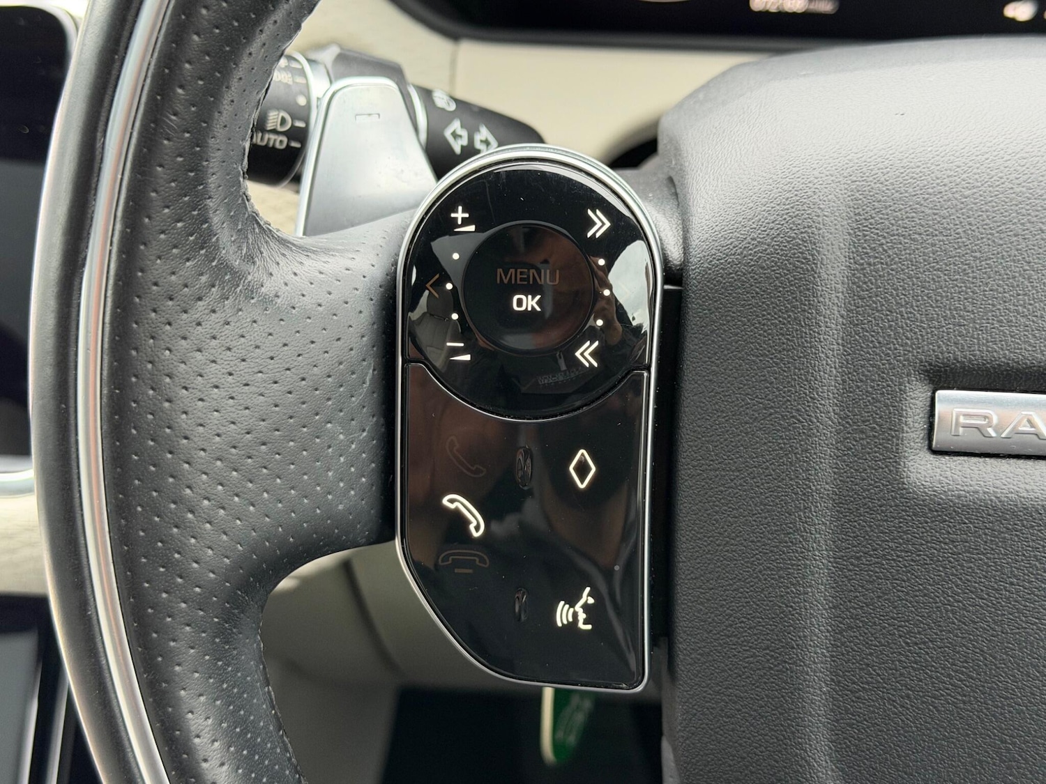 Used Land Rover Range Rover Velar 2019 for sale - 77456209: Photo 30