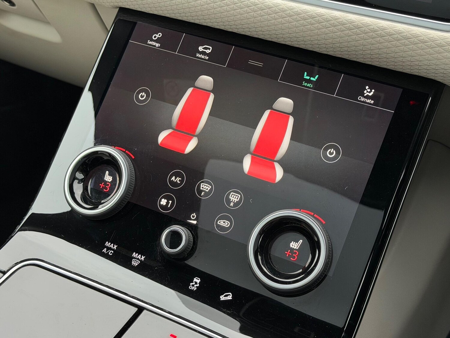 Used Land Rover Range Rover Velar 2019 for sale - 77456209: Photo 41