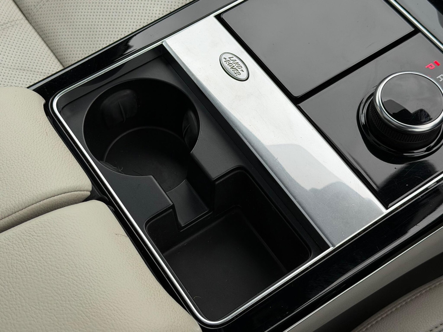 Used Land Rover Range Rover Velar 2019 for sale - 77456209: Photo 44