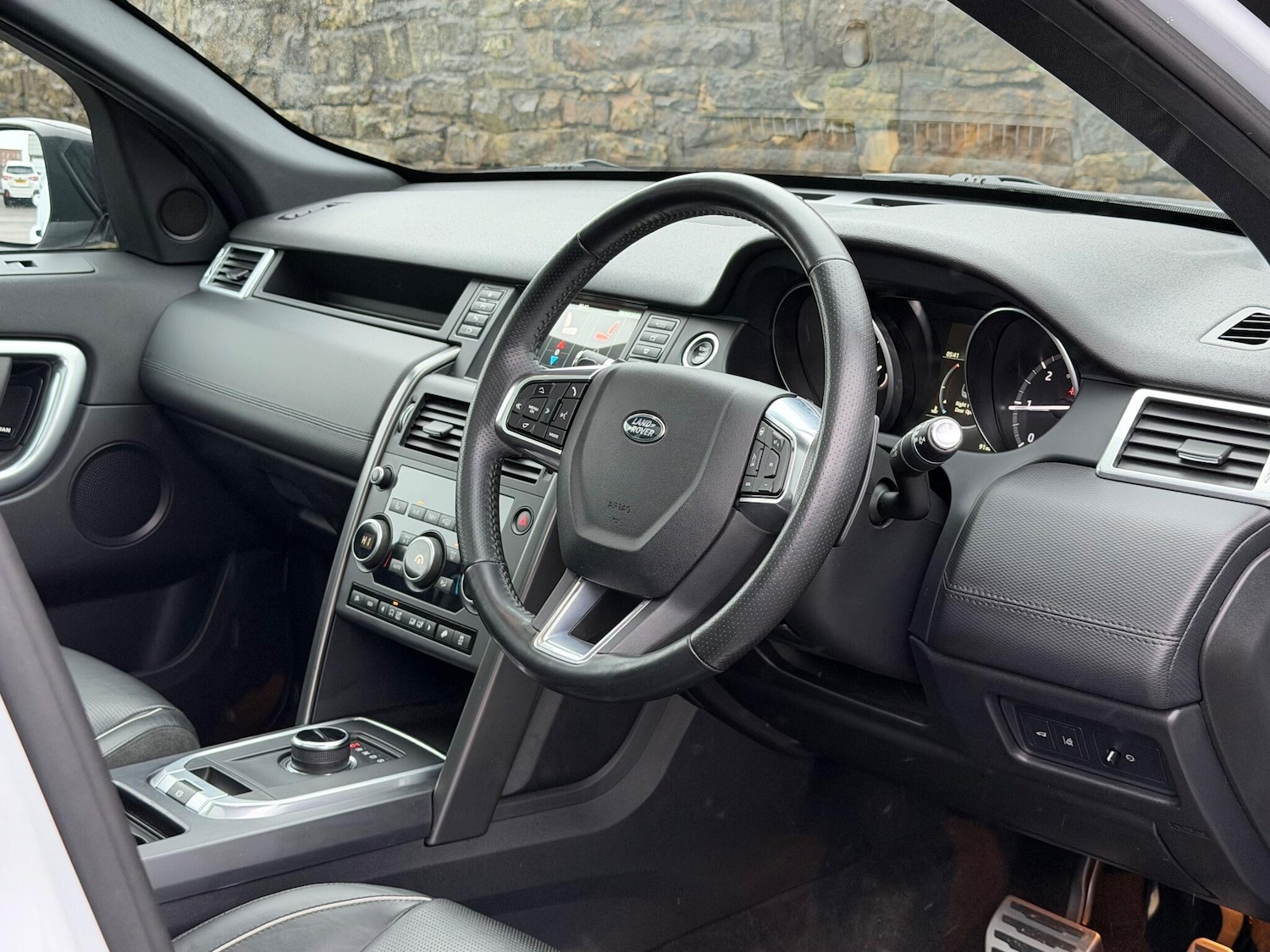 Used Land Rover Discovery Sport for sale - 76998917: Photo 12