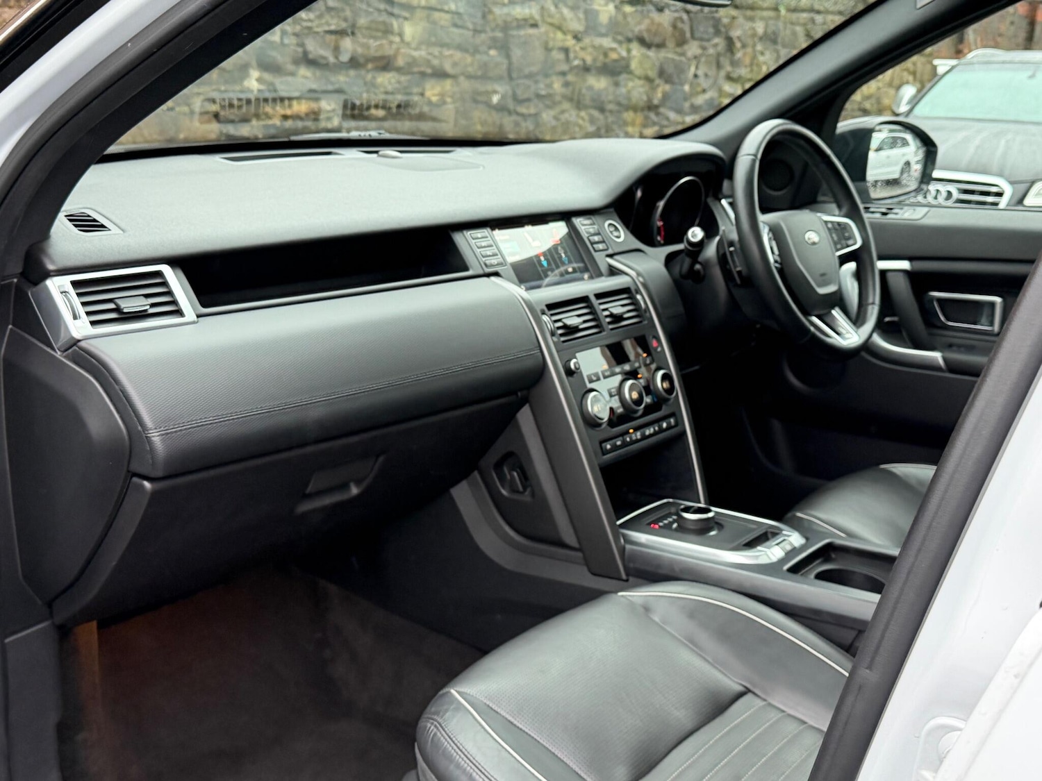 Used Land Rover Discovery Sport for sale - 76998917: Photo 14