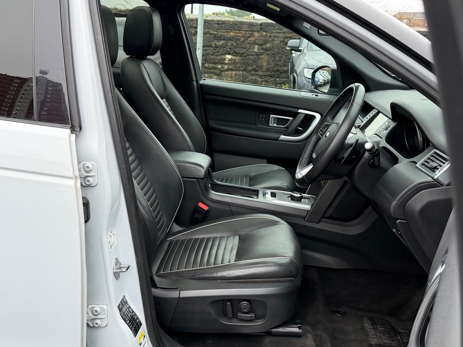 Used Land Rover Discovery Sport for sale - 76998917: Photo 15