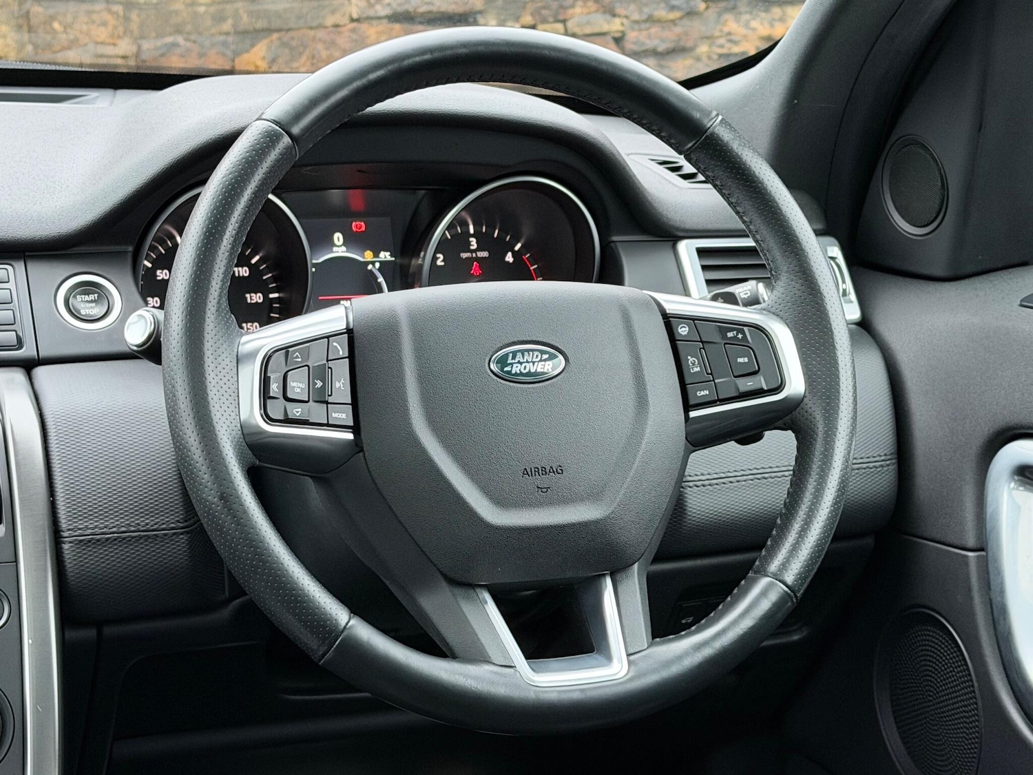 Used Land Rover Discovery Sport for sale - 76998917: Photo 27