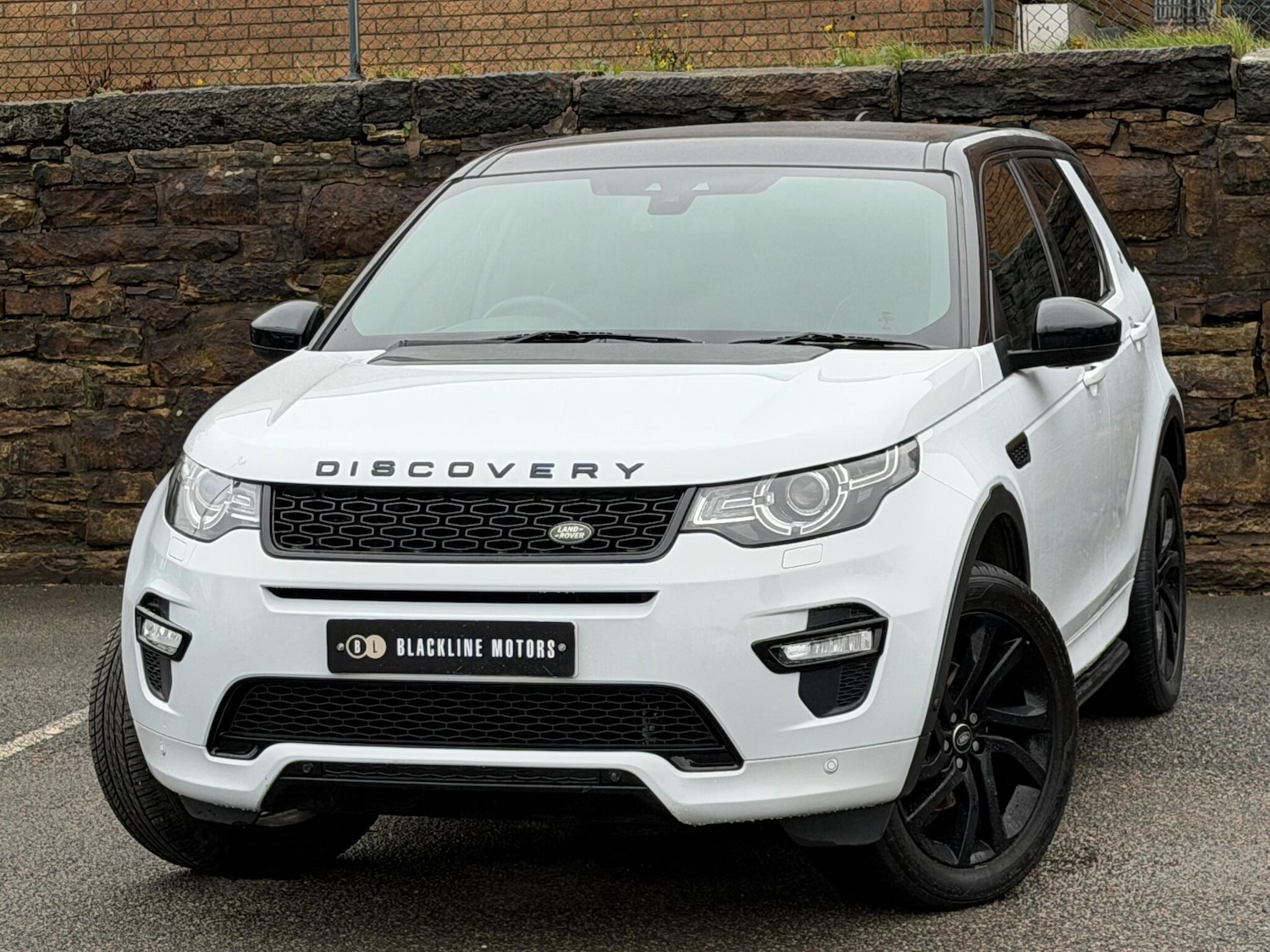 Used Land Rover Discovery Sport for sale - 76998917: Photo 3