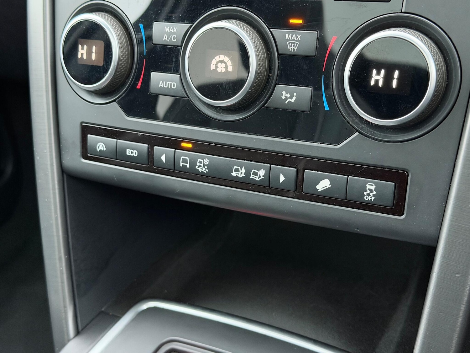 Used Land Rover Discovery Sport for sale - 76998917: Photo 39