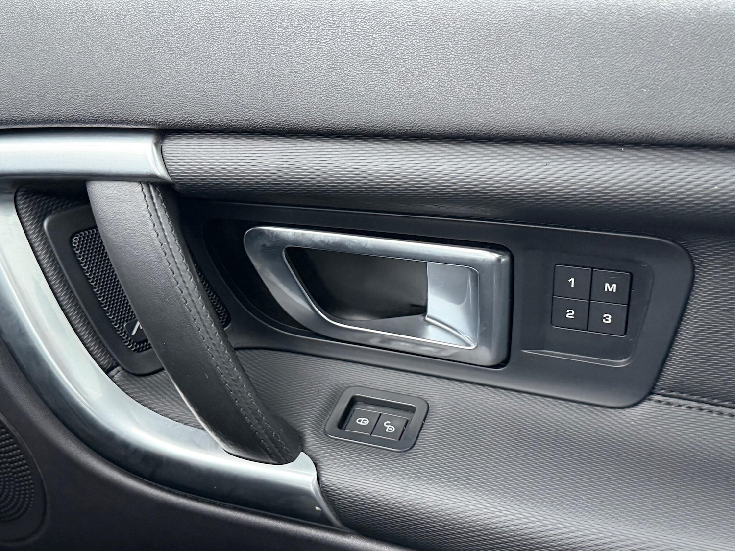 Used Land Rover Discovery Sport for sale - 76998917: Photo 50