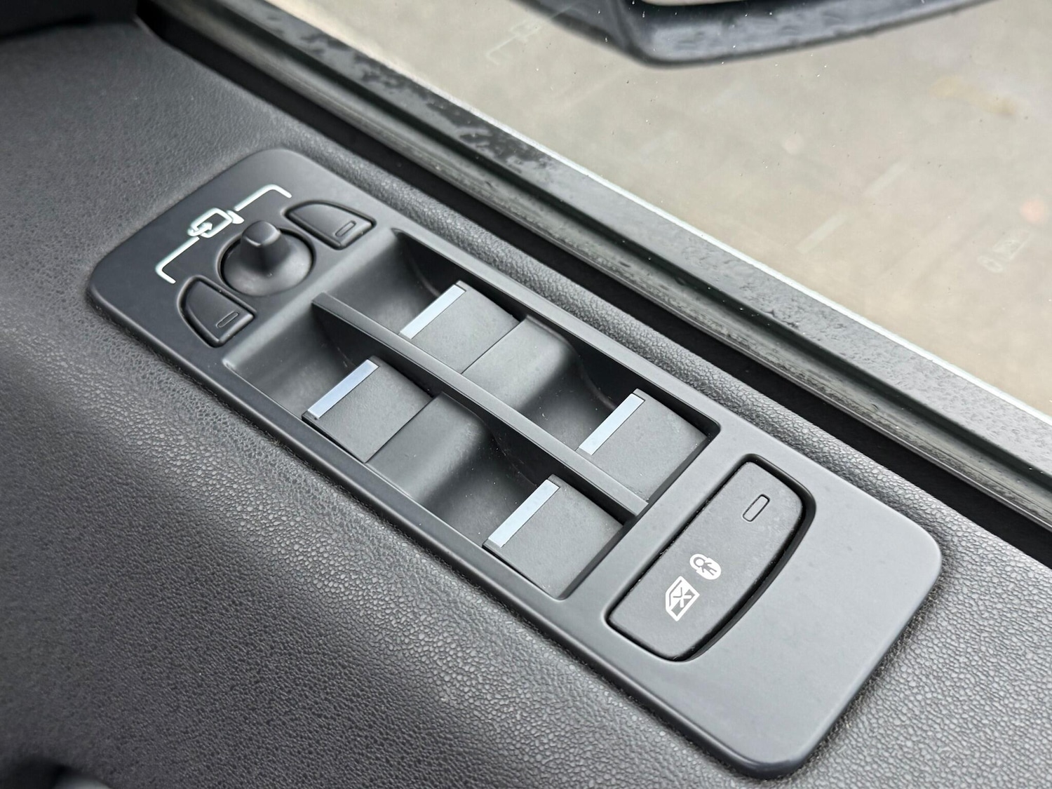 Used Land Rover Discovery Sport for sale - 76998917: Photo 52