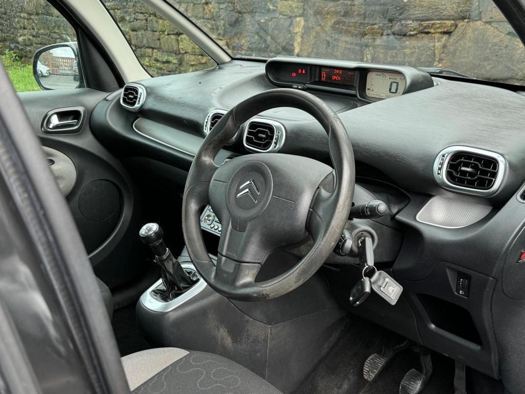 Used Citroen C3 Picasso 2010 for sale - 76995058: Photo 11