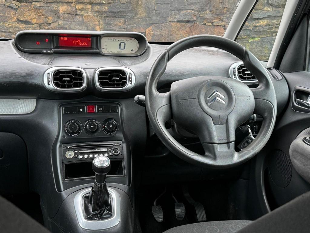 Used Citroen C3 Picasso 2010 for sale - 76995058: Photo 23