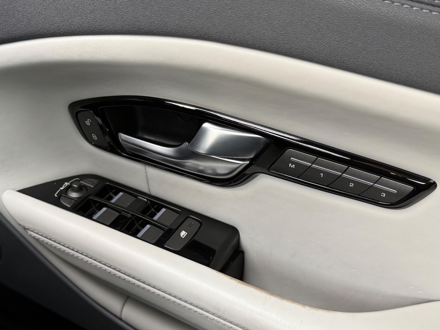 Used Land Rover Range Rover Evoque 2016 for sale - 77291714: Photo 50