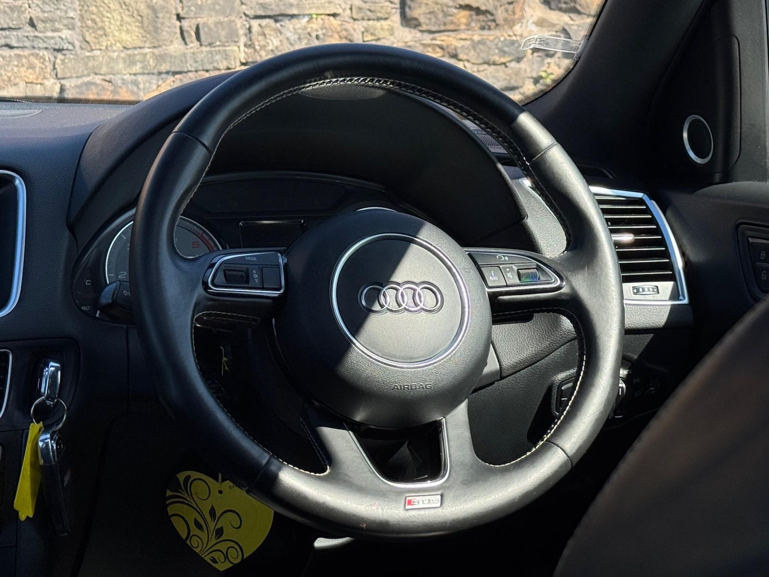 Used Audi Q5 2015 for sale - 76989313: Photo 25