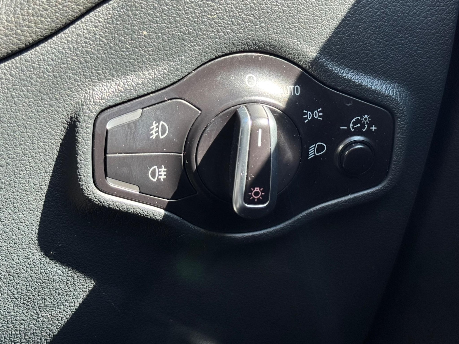 Used Audi Q5 2015 for sale - 76989313: Photo 51