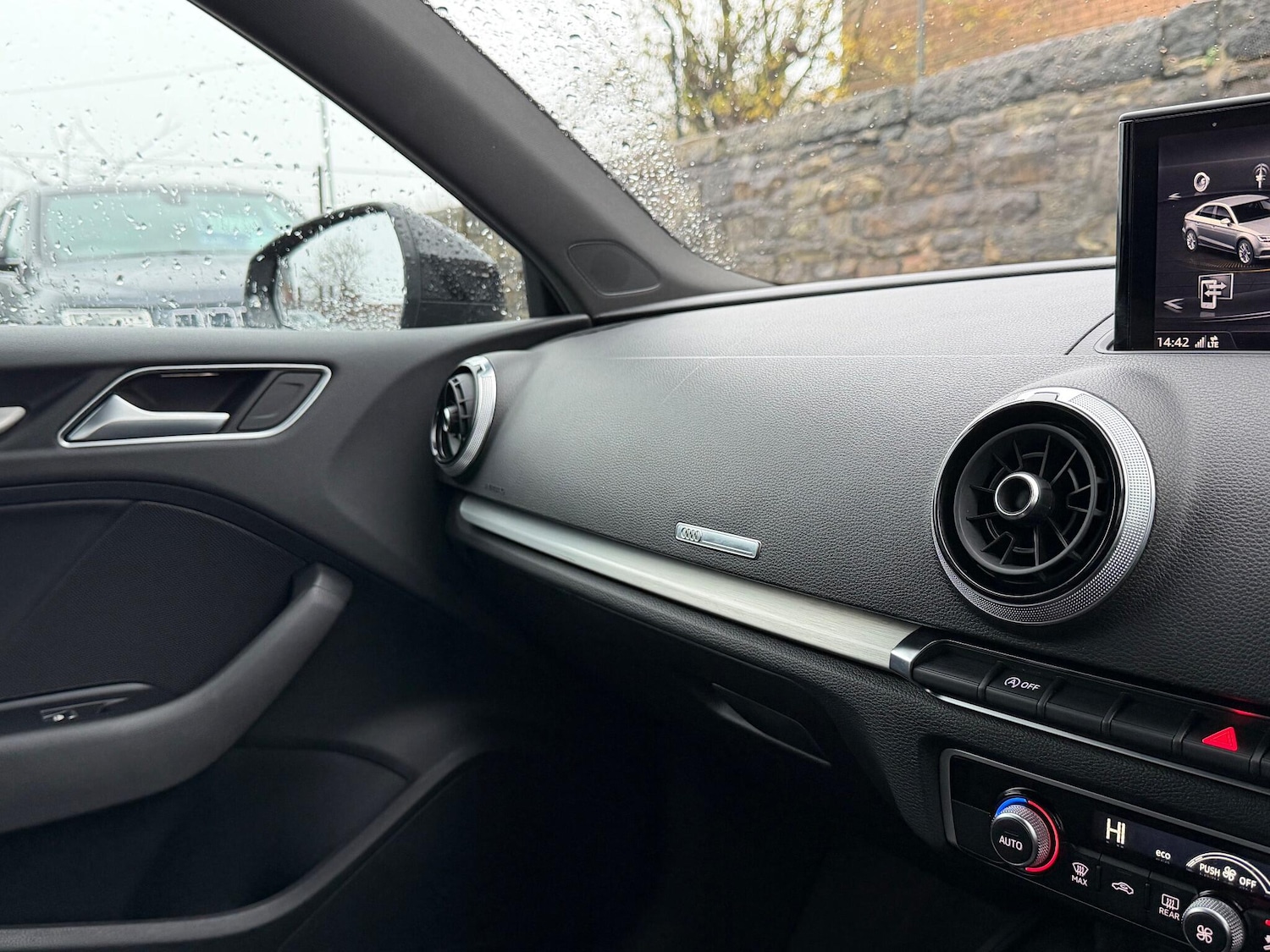 Used Audi A3 2018 for sale - 76832289: Photo 47