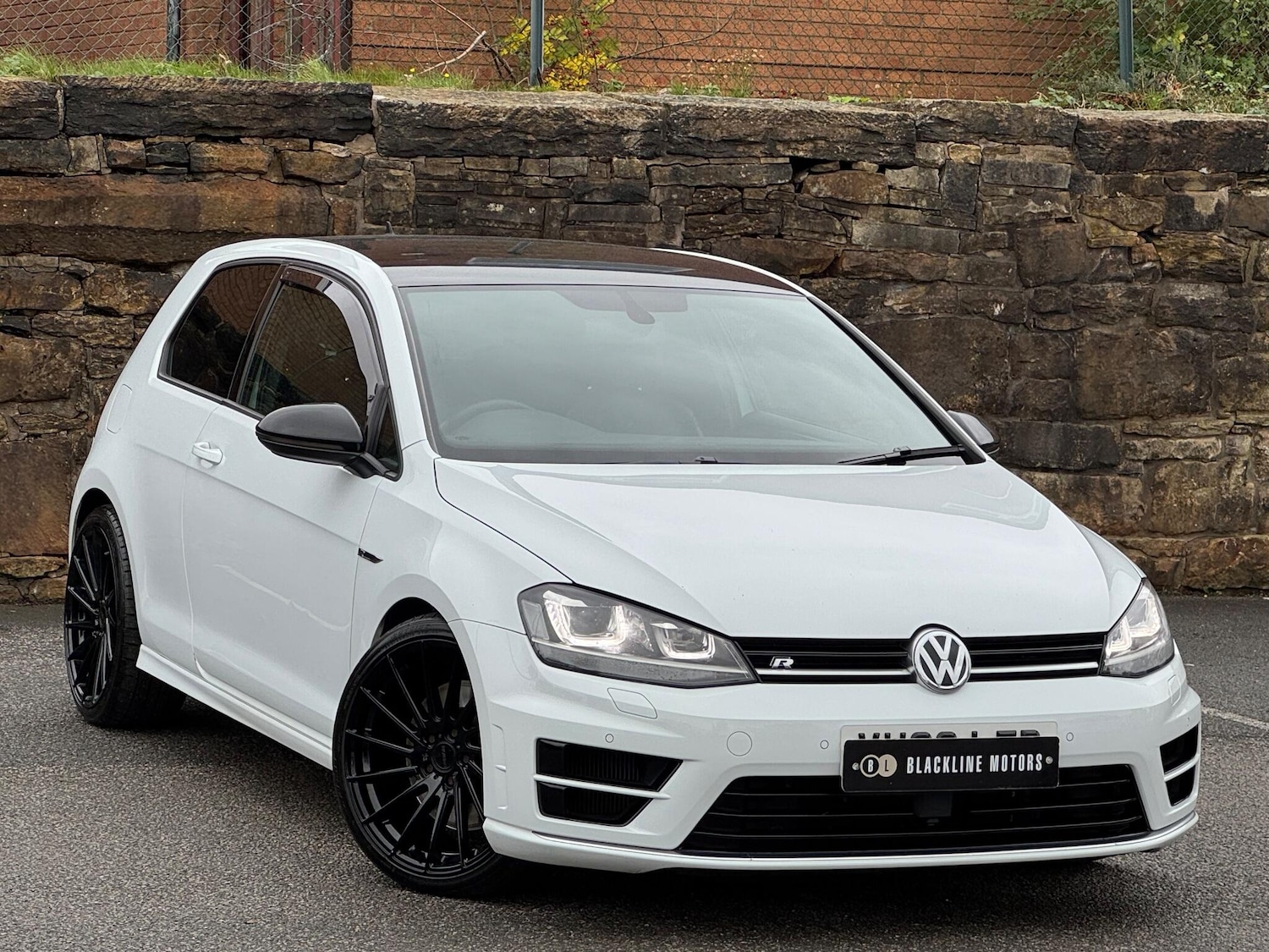 Used Volkswagen Golf 2014 for sale - 76856004: Photo 1