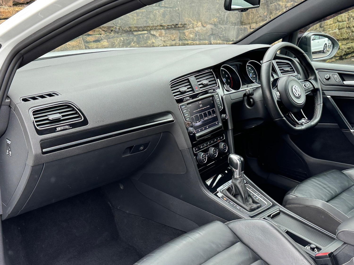 Used Volkswagen Golf 2014 for sale - 76856004: Photo 14