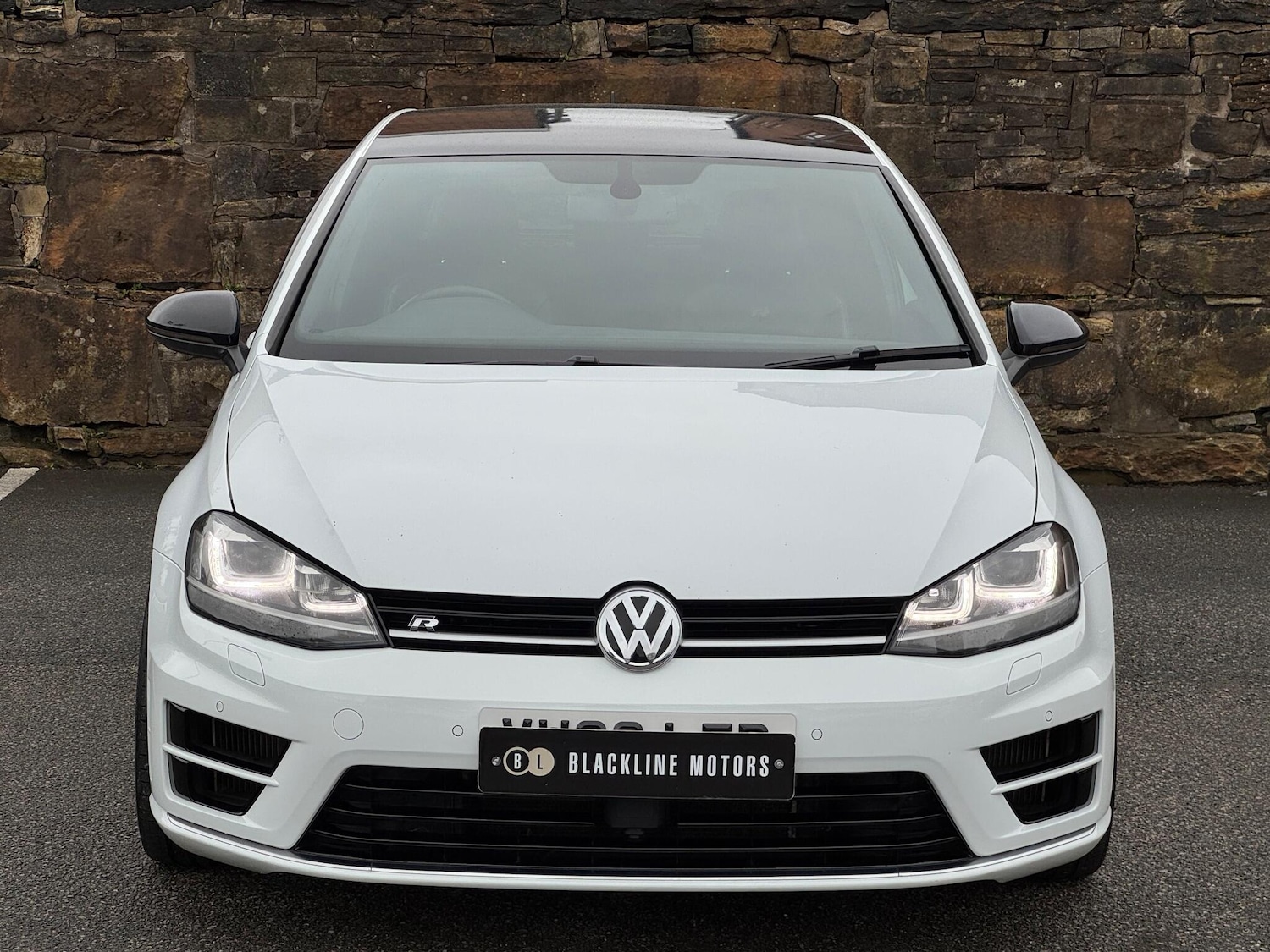 Used Volkswagen Golf 2014 for sale - 76856004: Photo 2